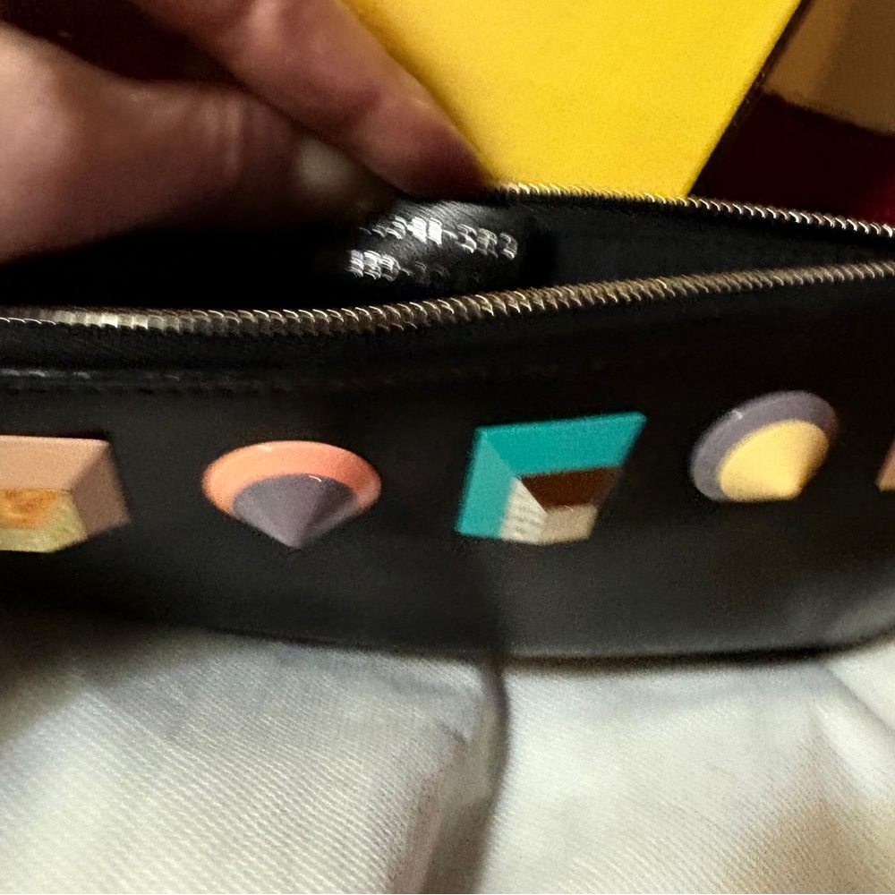 🔥SOLD🔥💎Authentic,FENDI WRISTLET OR POUCH Comes w/ box and 
bag💎 - Picture 4 of 12